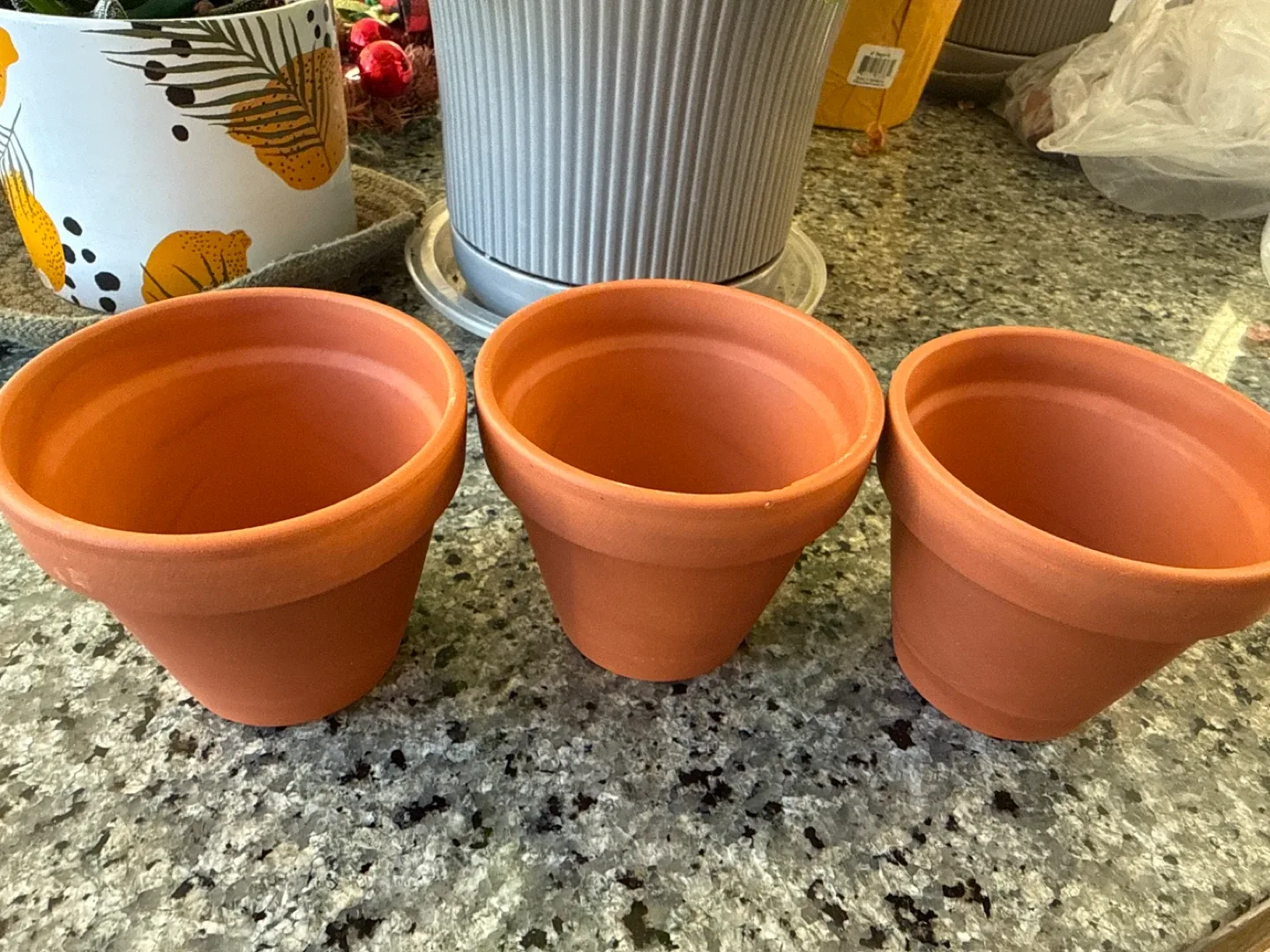 3 Small Terracotta Clay Pots image indicator(2)