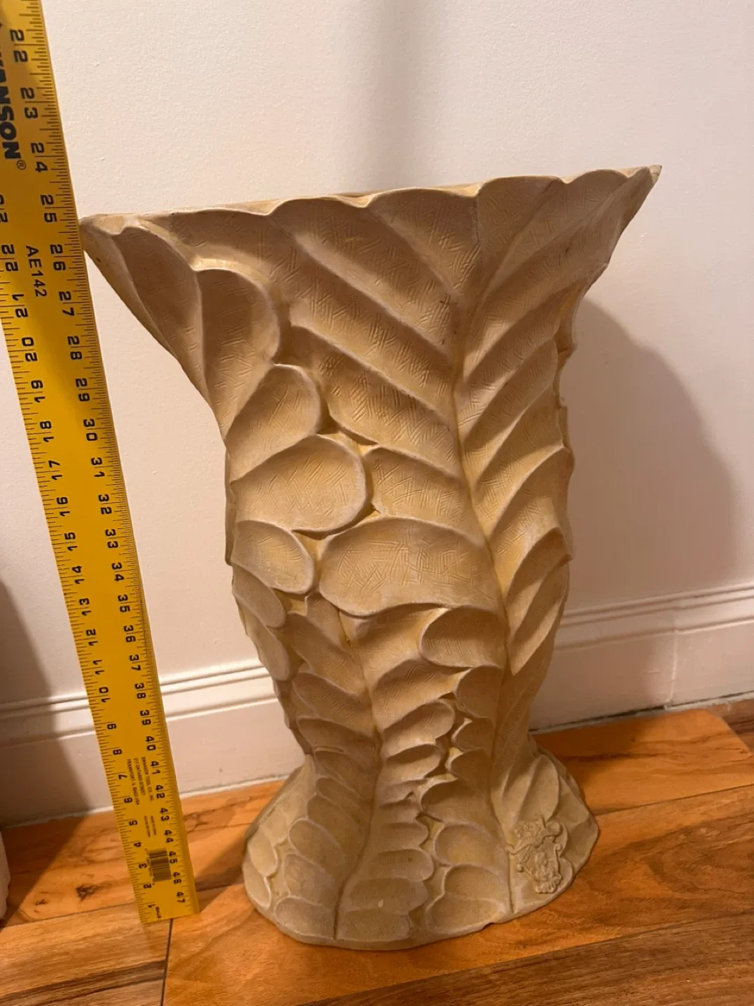 Decorative Vase, Beige image indicator(2)