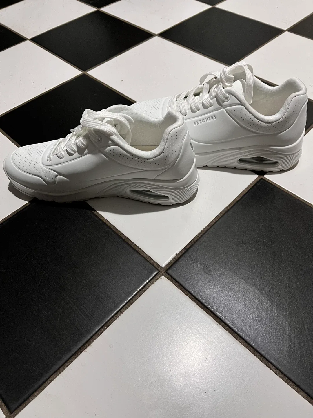 Skechers Memory Foam Shoes image indicator(2)