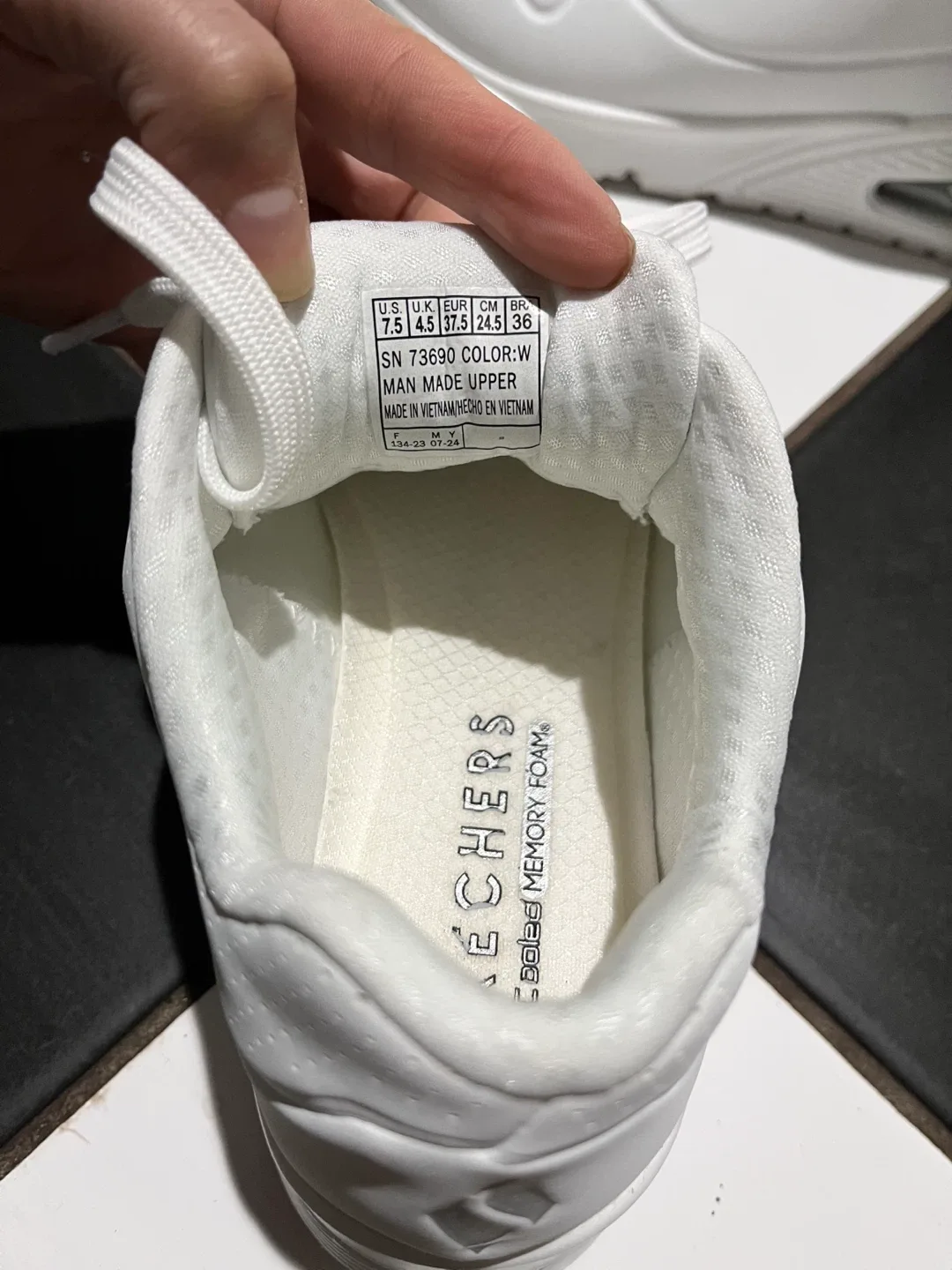 Skechers Memory Foam Shoes image indicator(3)