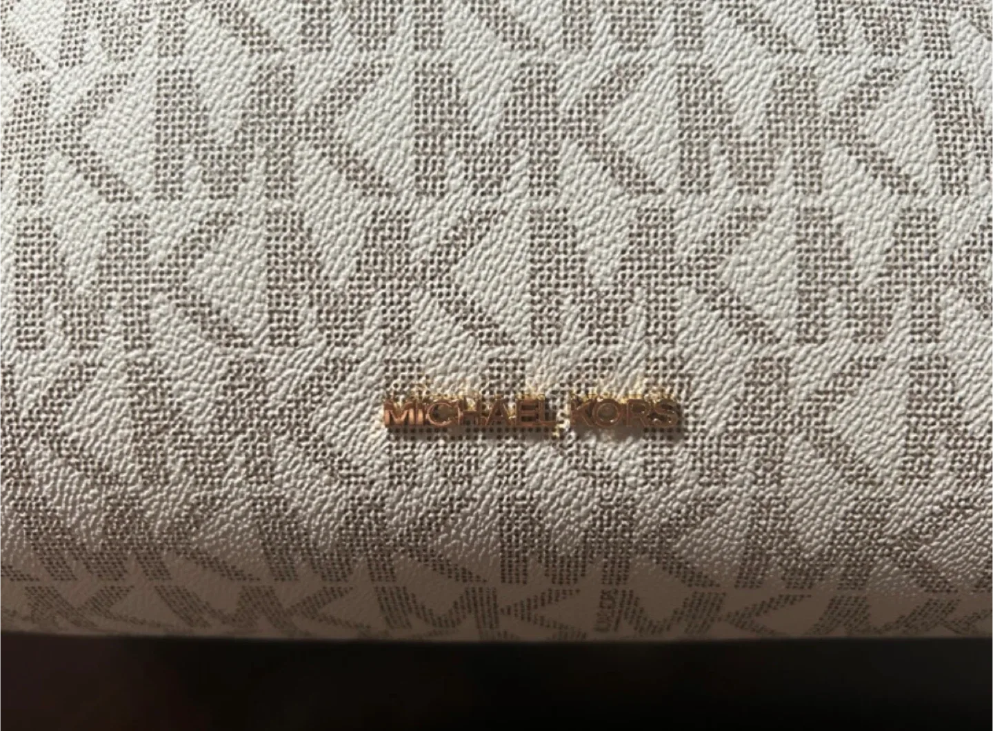 Michael Kors Aria Hobo Bag image indicator(5)