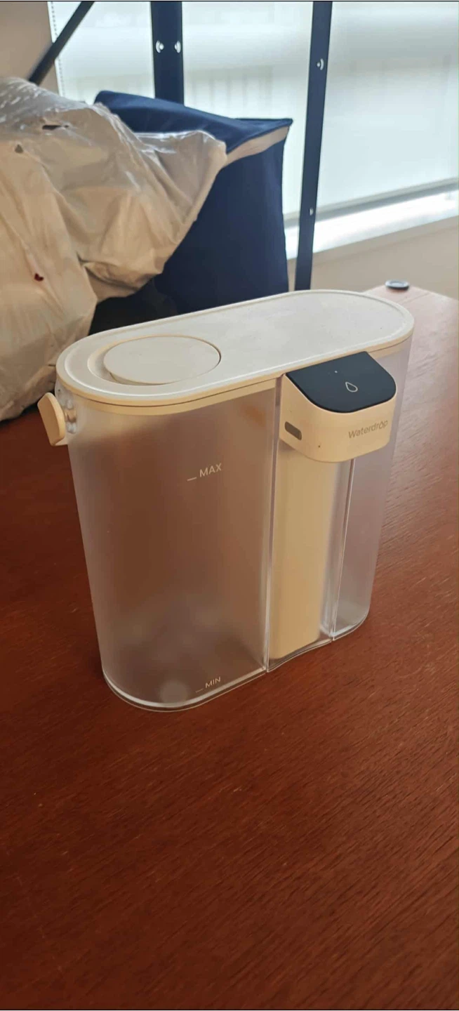 Waterdrop Compact Electric Water Filter Pitcher