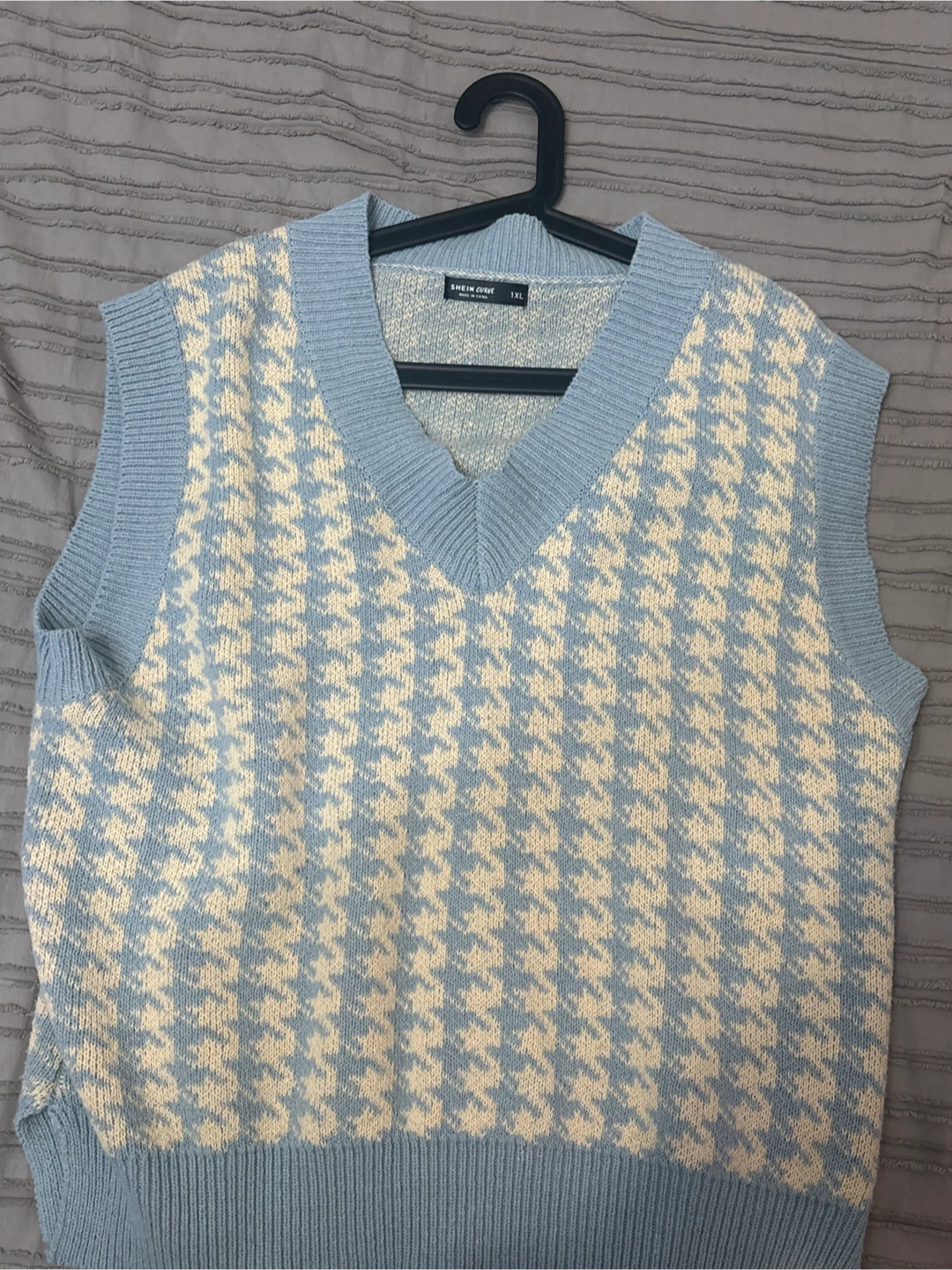 SHEIN Curve Blue Houndstooth Sweater Vest - 1XL