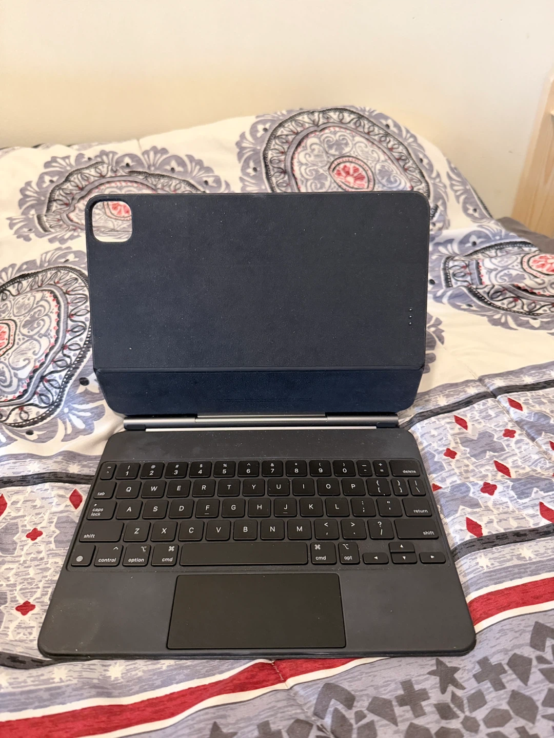Apple iPad Pro 11 inch Magic Keyboard - Black - photo 4