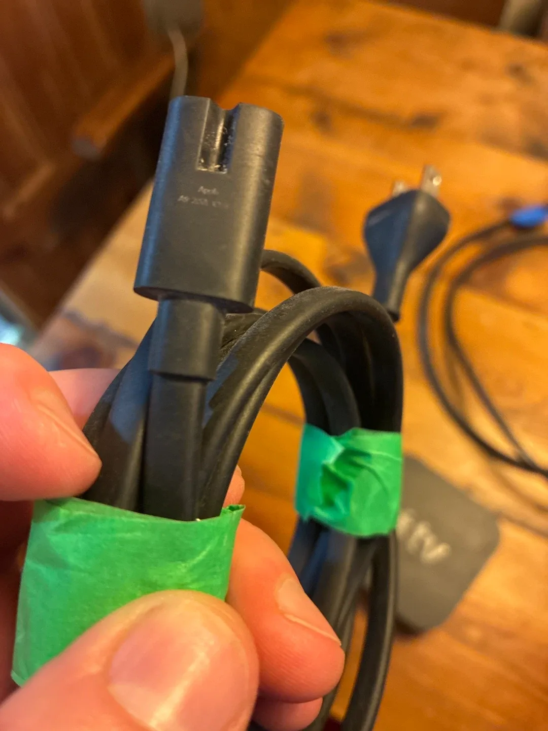 Apple TV 4K (1st Gen, Model A1842) + HDMI Cable image indicator(5)