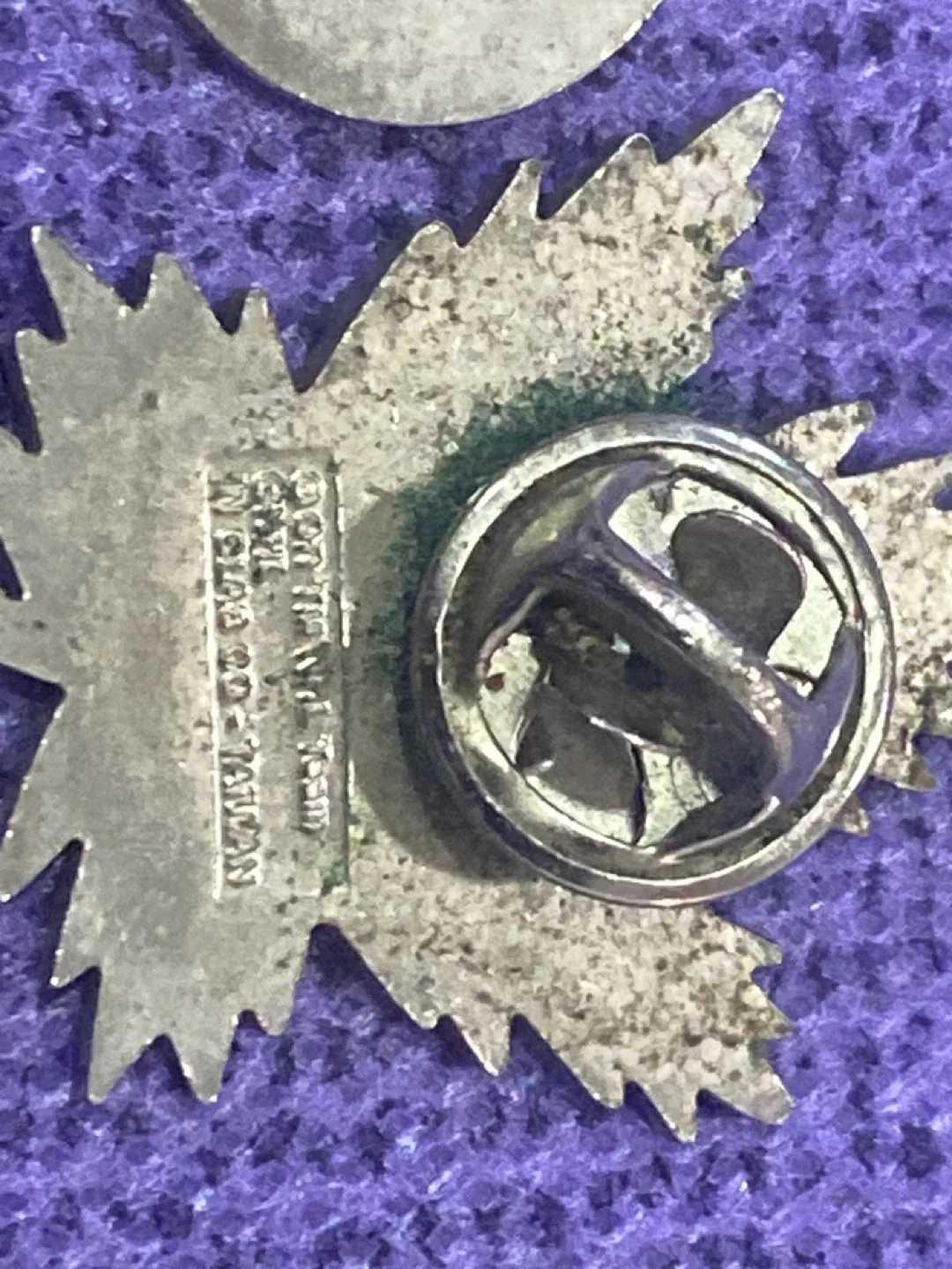 Vintage NHL Team Logo Pins - Set of 6 image indicator(6)