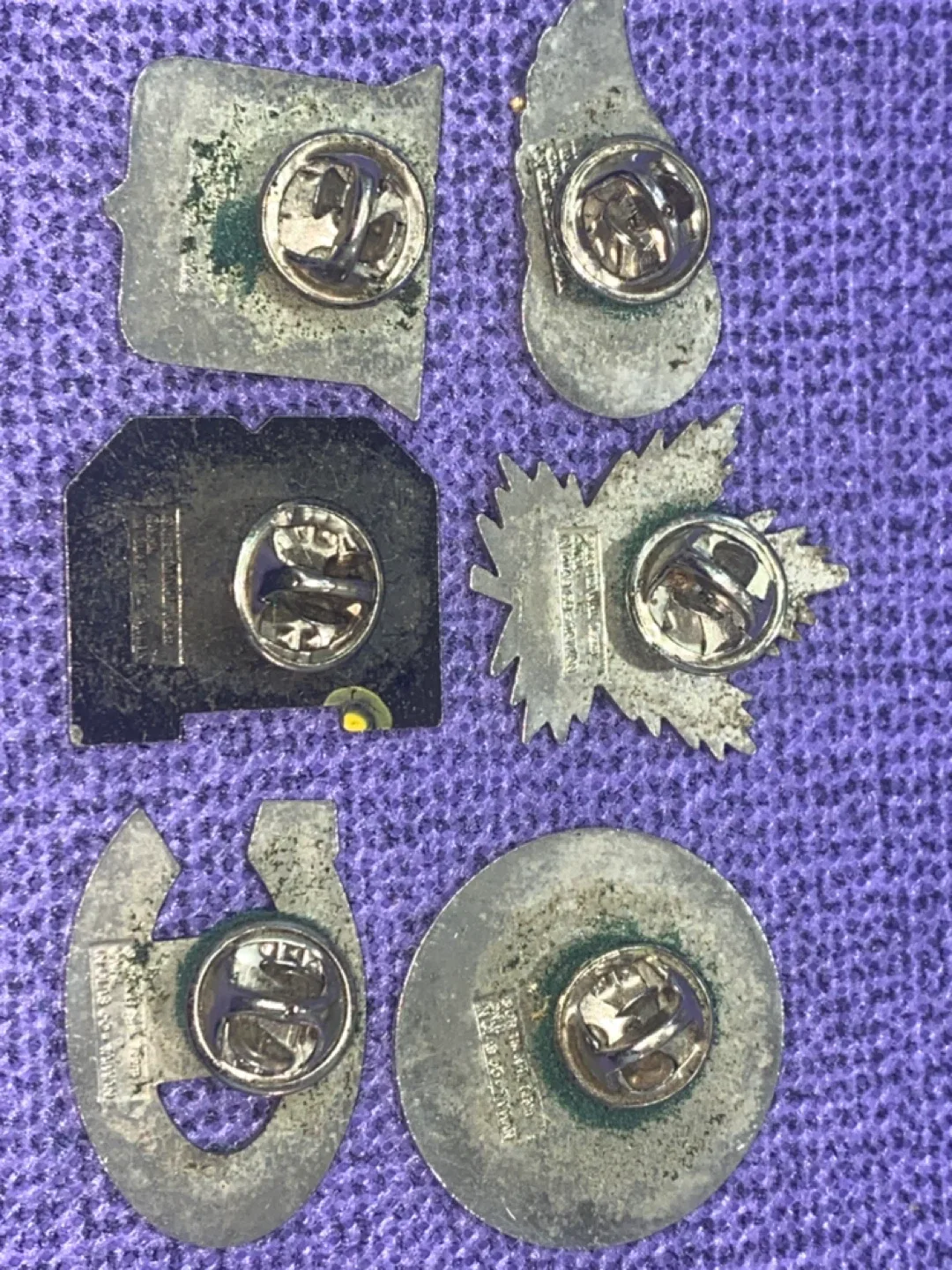 Vintage NHL Team Logo Pins - Set of 6 image indicator(3)