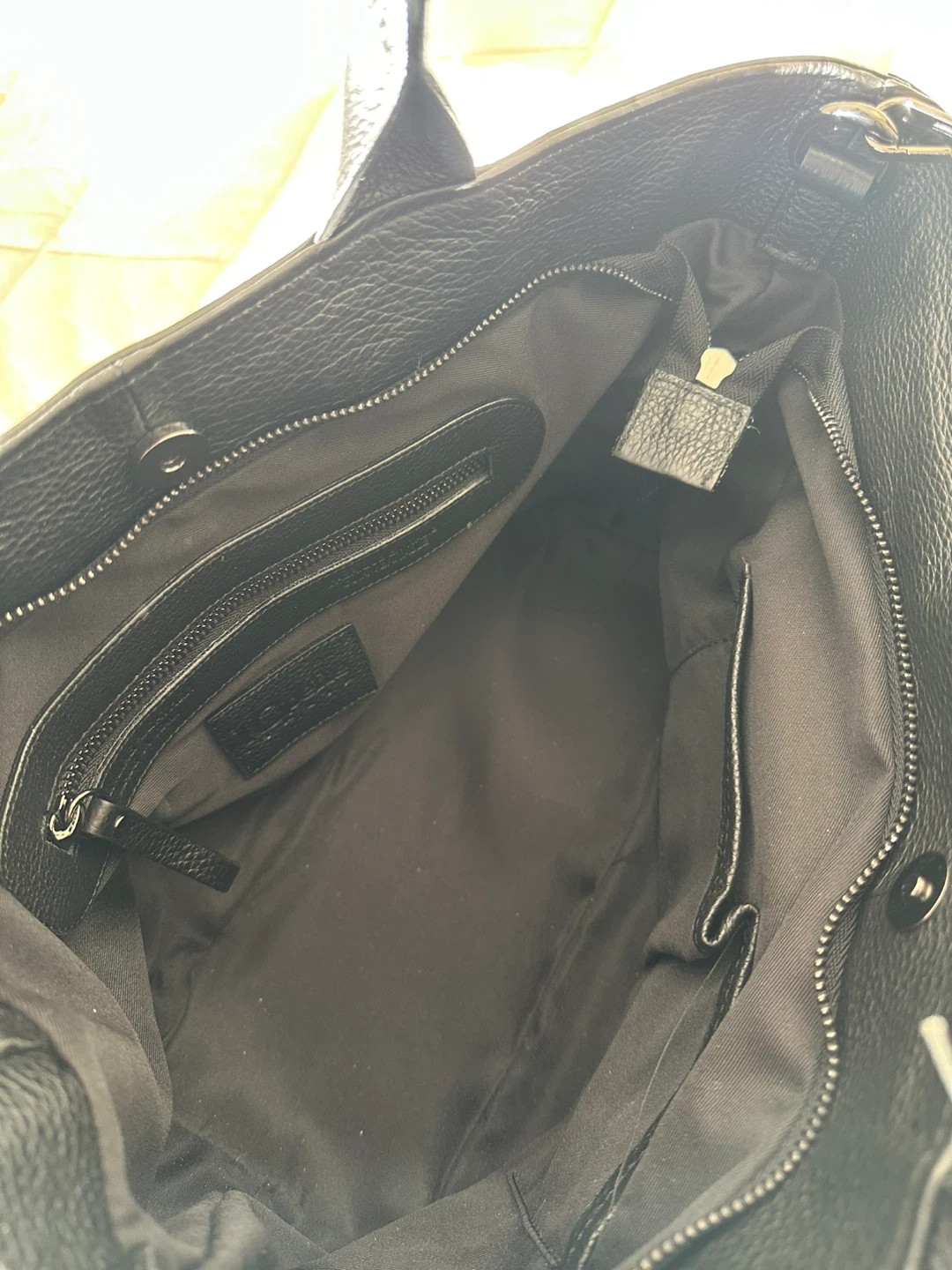 IO Pelle Black Leather Teddy Bear Embossed Tote Bag - photo 4