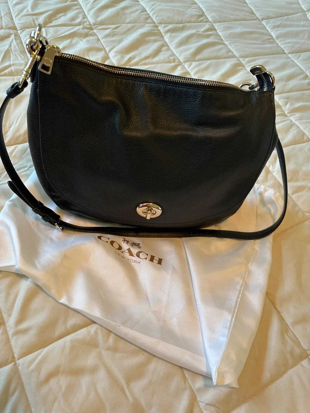 Coach Black Leather Crossbody Bag image indicator(5)