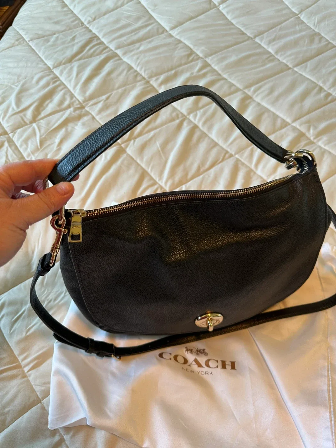 Coach Black Leather Crossbody Bag image indicator(4)