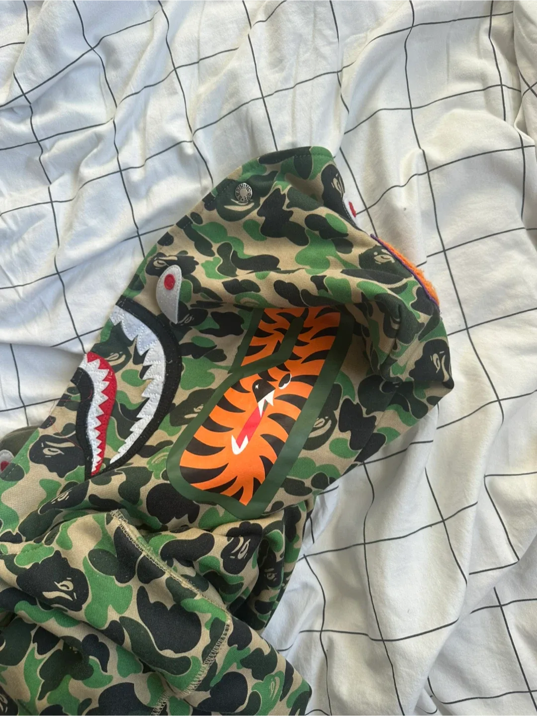 Bathing Ape (BAPE) Camo Shark Hoodie - XL image indicator(4)