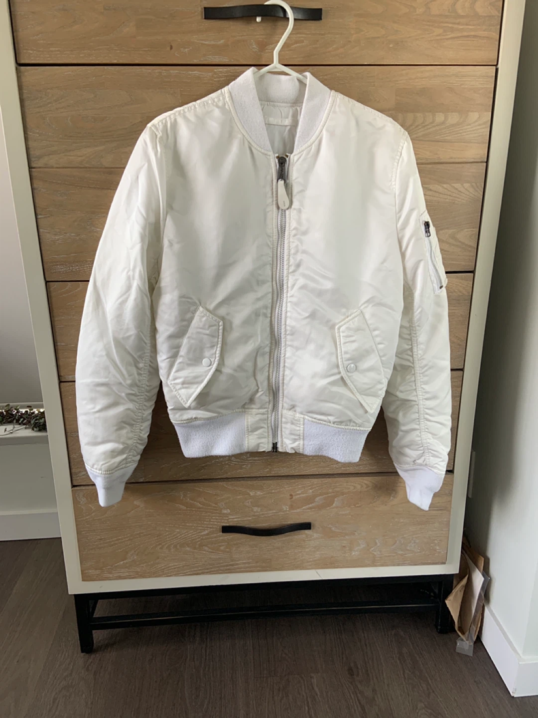 Opening Ceremony x Alpha Industries White Bomber Jacket - photo 4