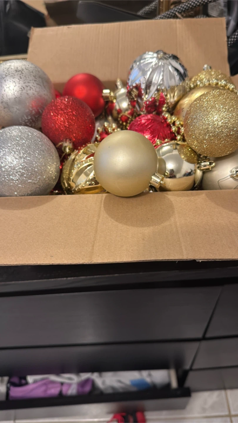 Christmas Ornaments - Assorted Colors - photo 2
