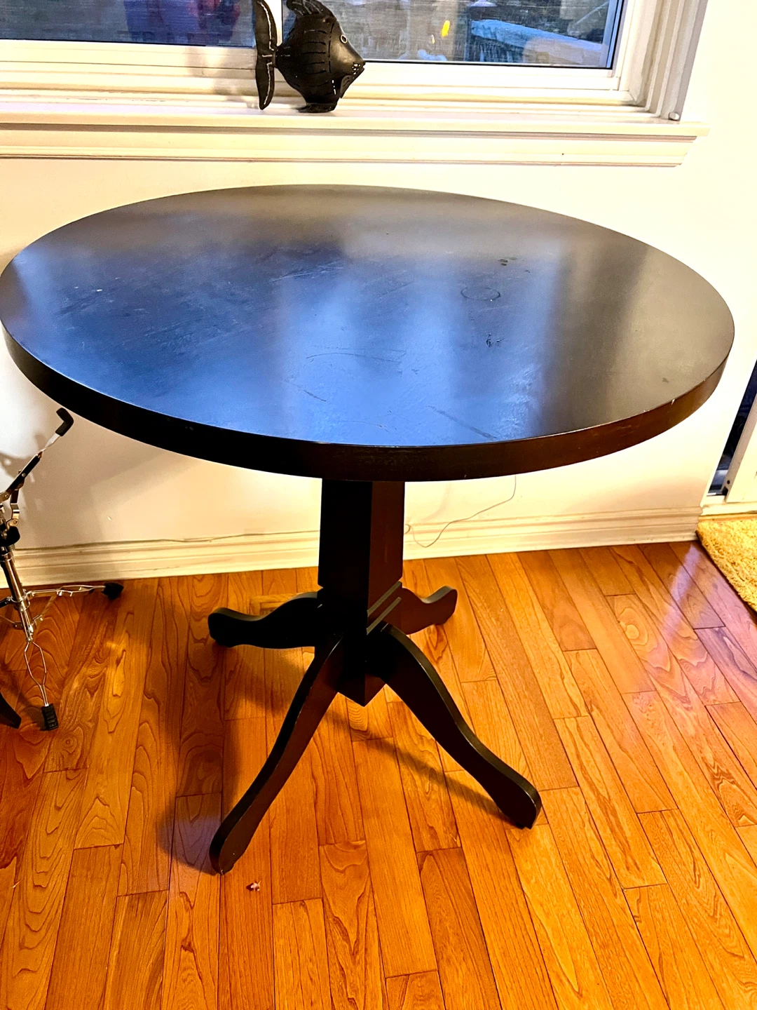 #free cycle Round Dark Brown Wooden Table - photo 3