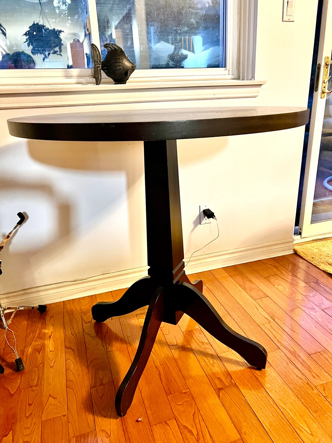 #free cycle Round Dark Brown Wooden Table - photo 2