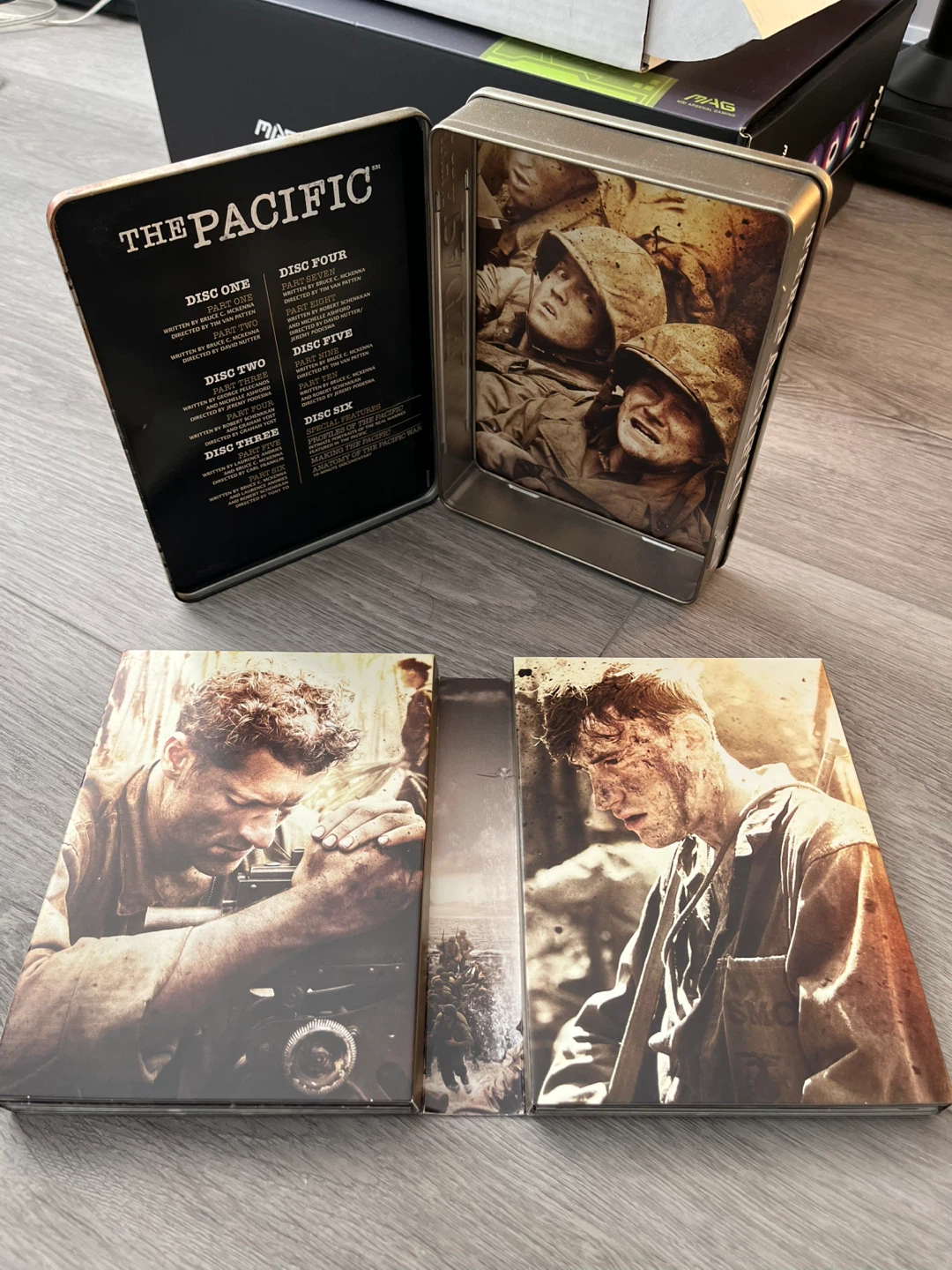 Band of Brothers & The Pacific DVD Set - photo 3