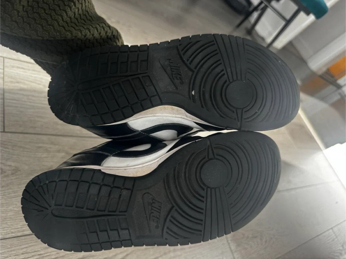 Nike Dunk Low Panda, US 8.5 image indicator(3)