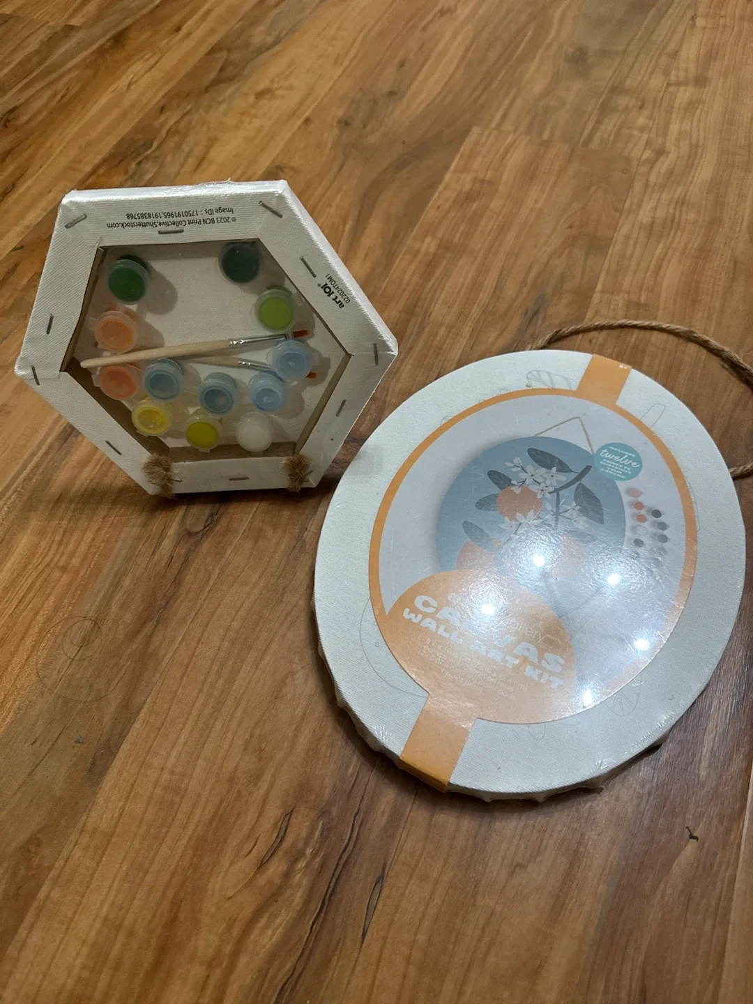 Art 101 Gallery Canvas Wall Art Kit image indicator(2)