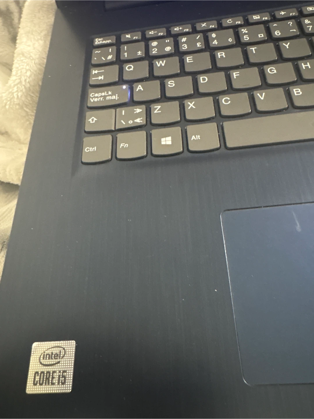 Lenovo Laptop with Intel Core i5 - photo 3