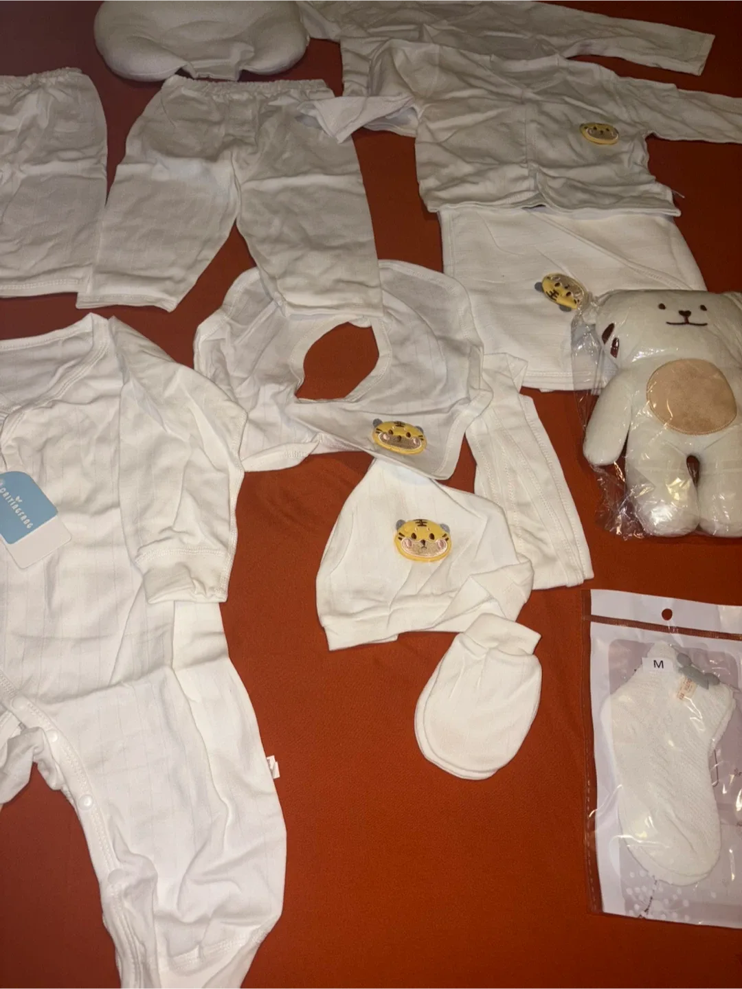 Brand New Babeidi newborn baby gift set 14pcs image indicator(3)