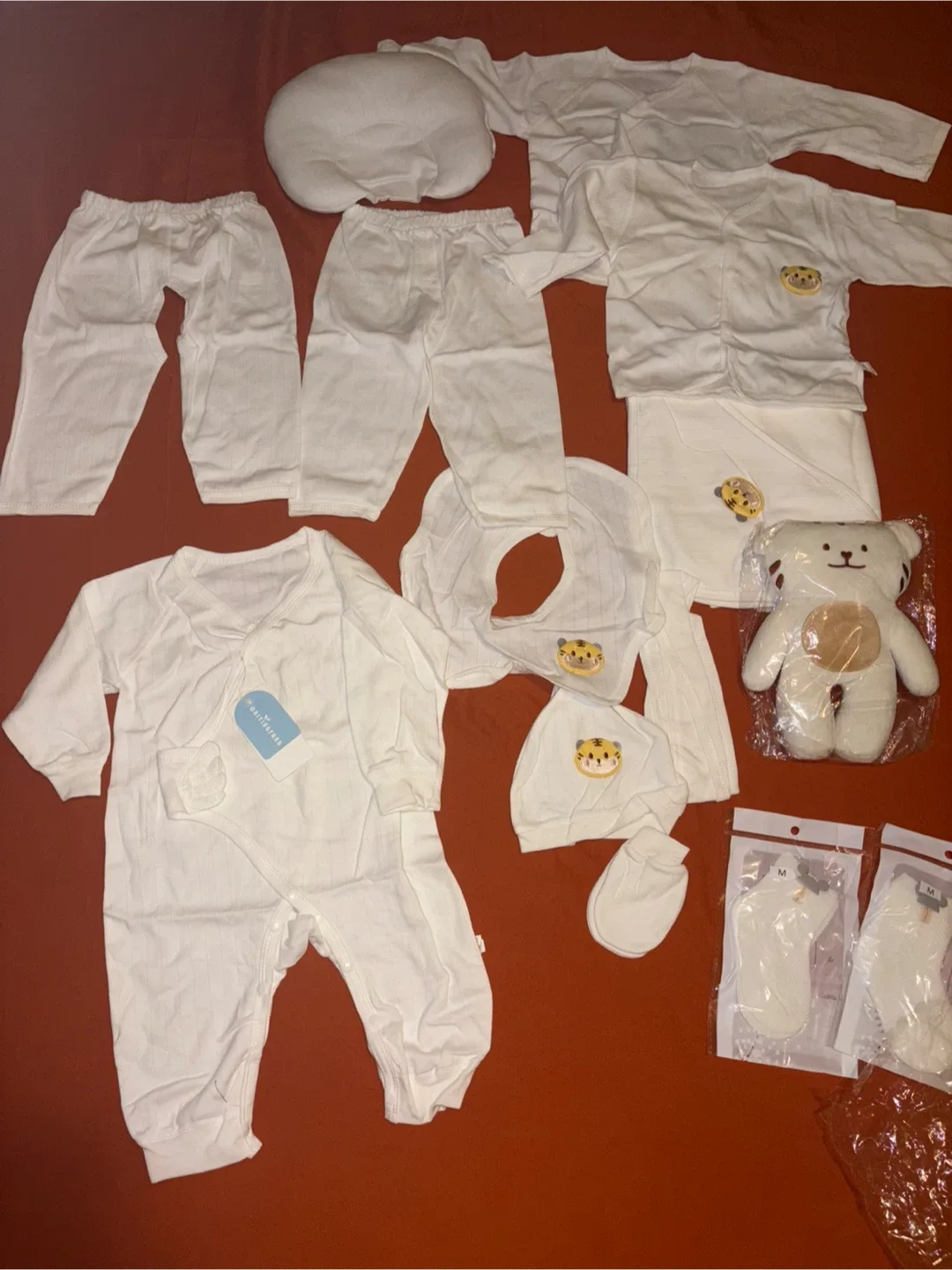 Brand New Babeidi newborn baby gift set 14pcs image indicator(6)