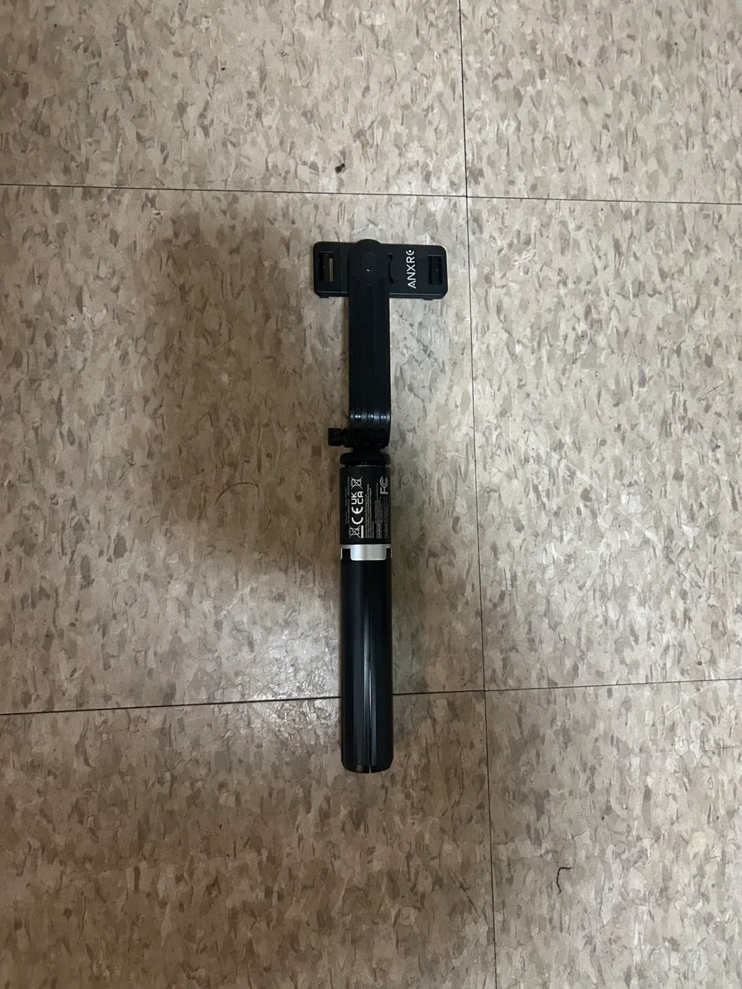 Anker 106cm Selfie Stick Tripod ANX3T01 image indicator(3)