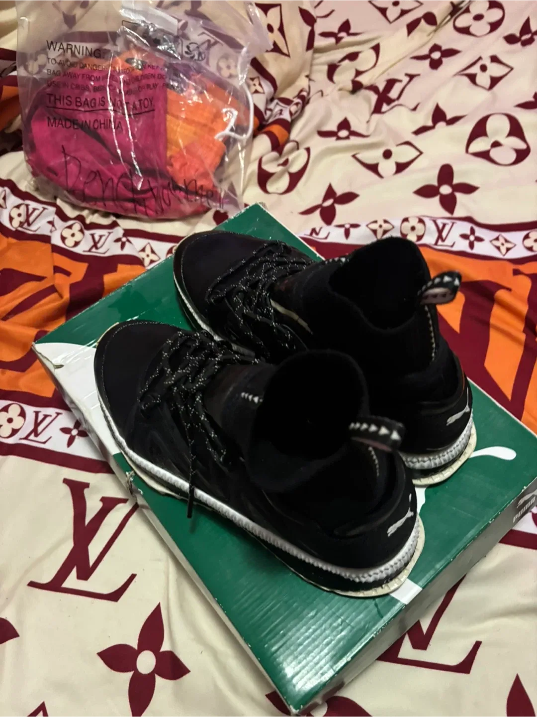 Puma Tsugi Kori Black US 8 image indicator(5)