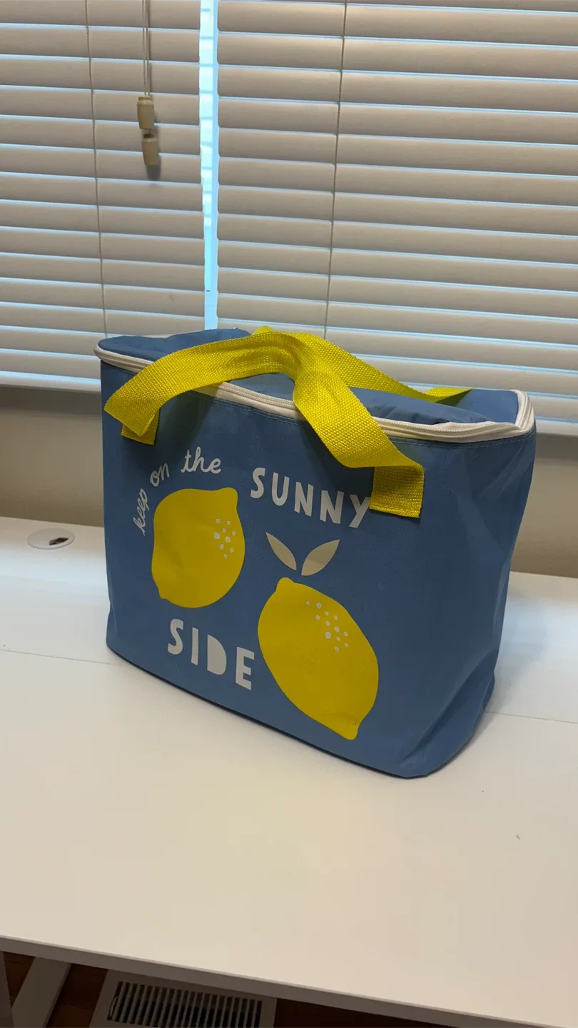 Big Blue Insulated Bag thumbnail