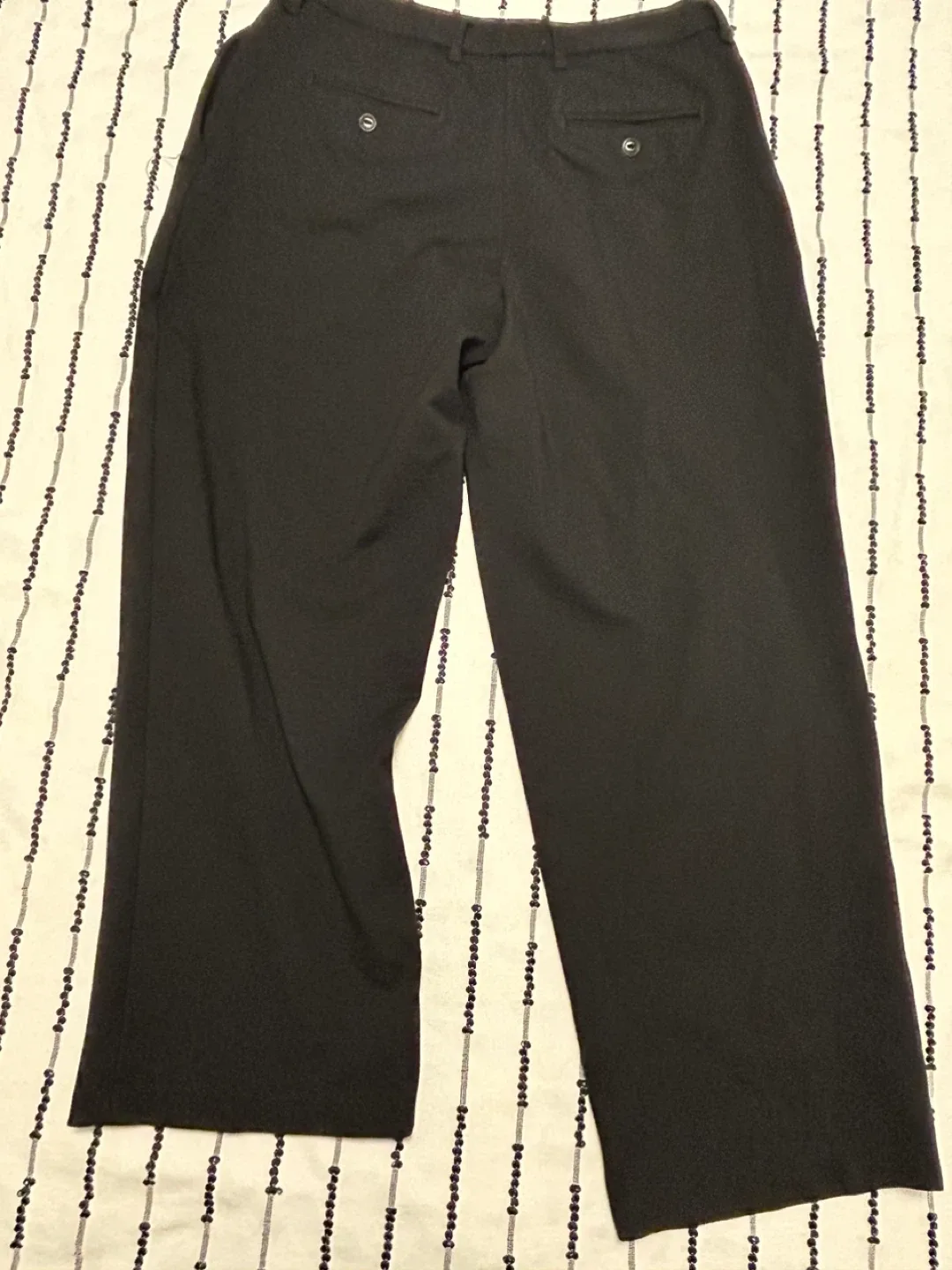 House of Harlow 1960 Black Pants - Size M image indicator(2)