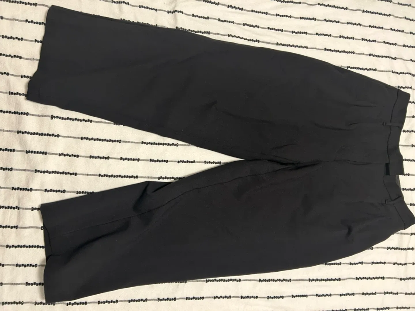 House of Harlow 1960 Black Pants - Size M image indicator(3)
