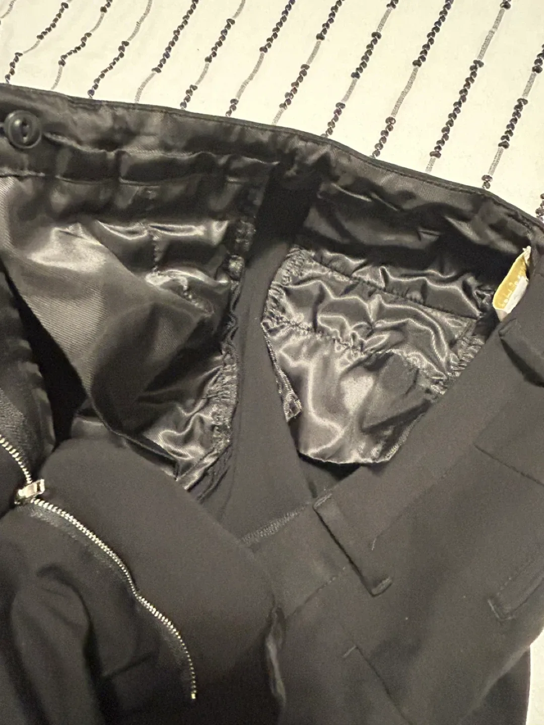 House of Harlow 1960 Black Pants - Size M image indicator(5)