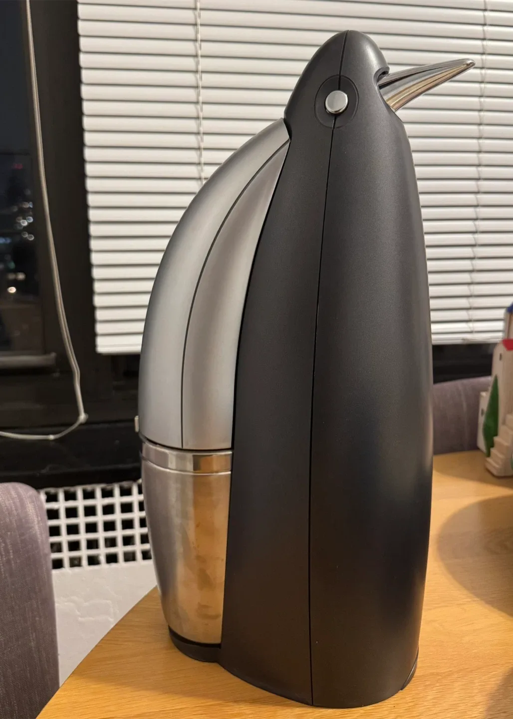 SodaStream Penguin Sparkling Water Maker image indicator(2)