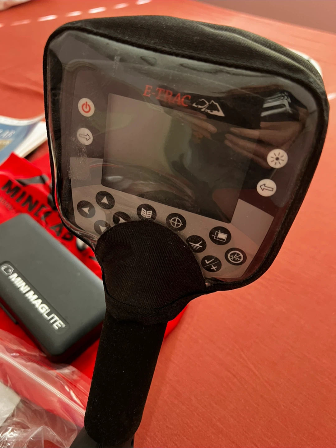 Minelab E-Trac Metal Detector with Accessories