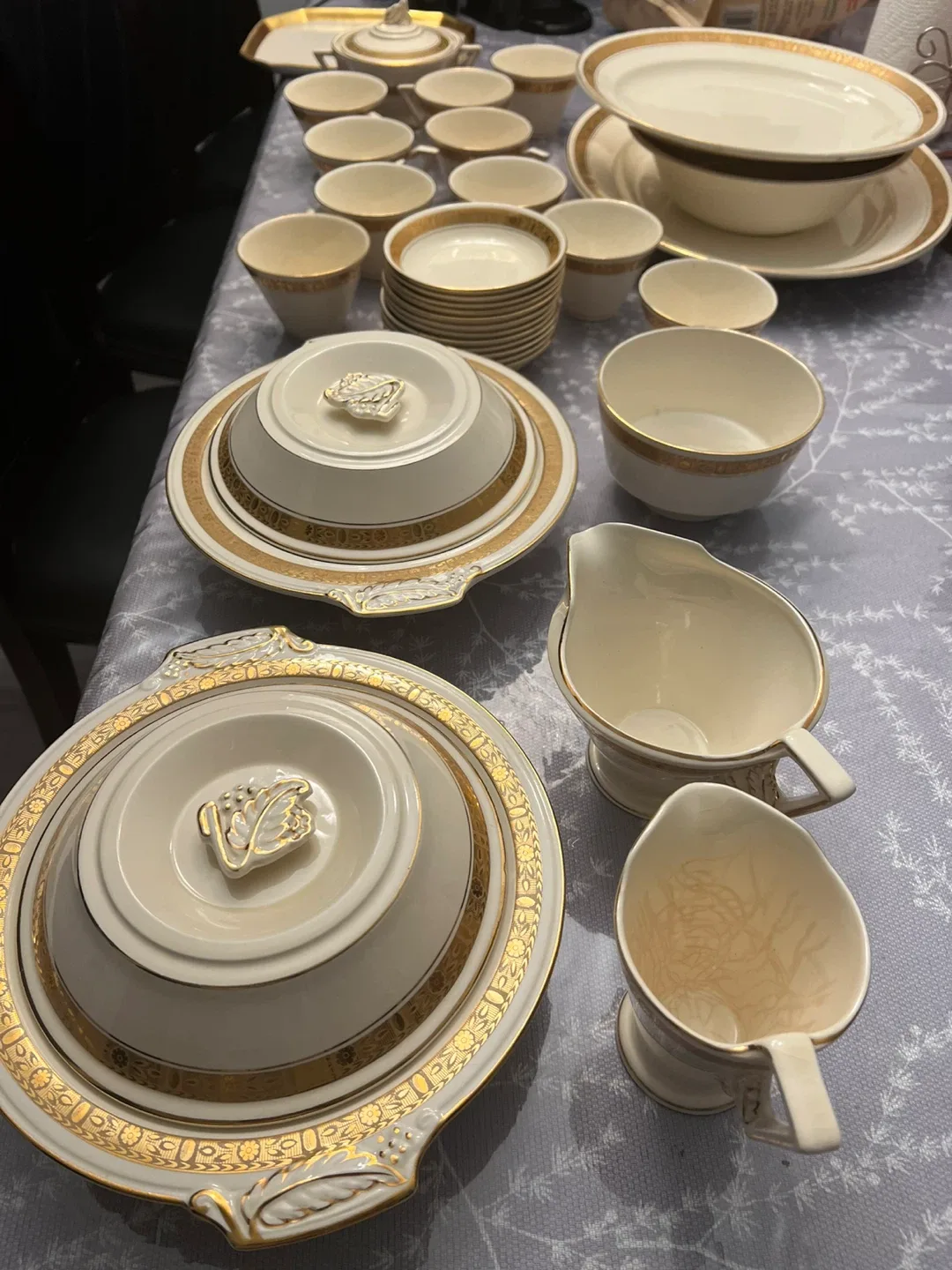 Burleigh Ware Dinnerware Set image indicator(2)