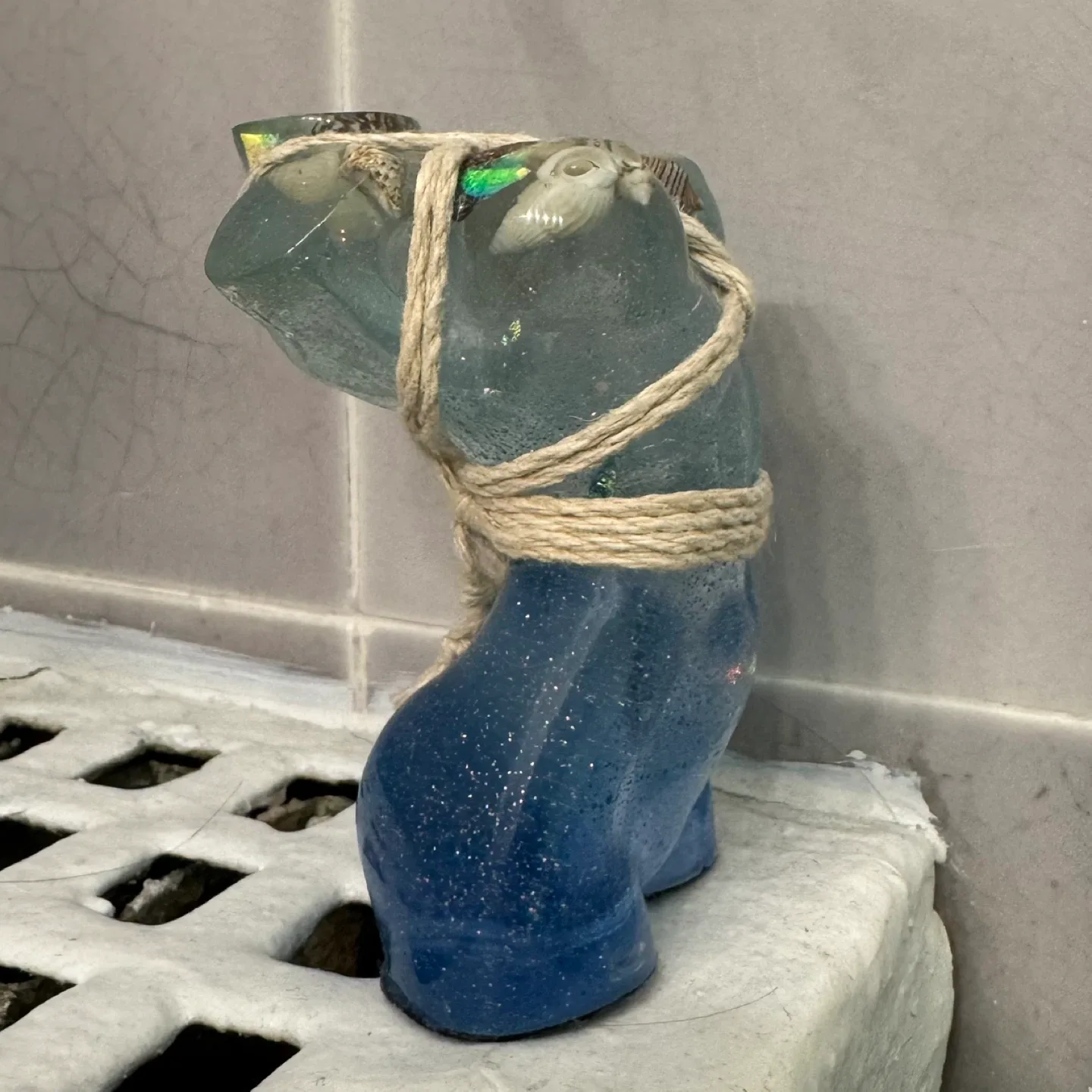 Adorable Shibari Seashell Sculpture image indicator(2)