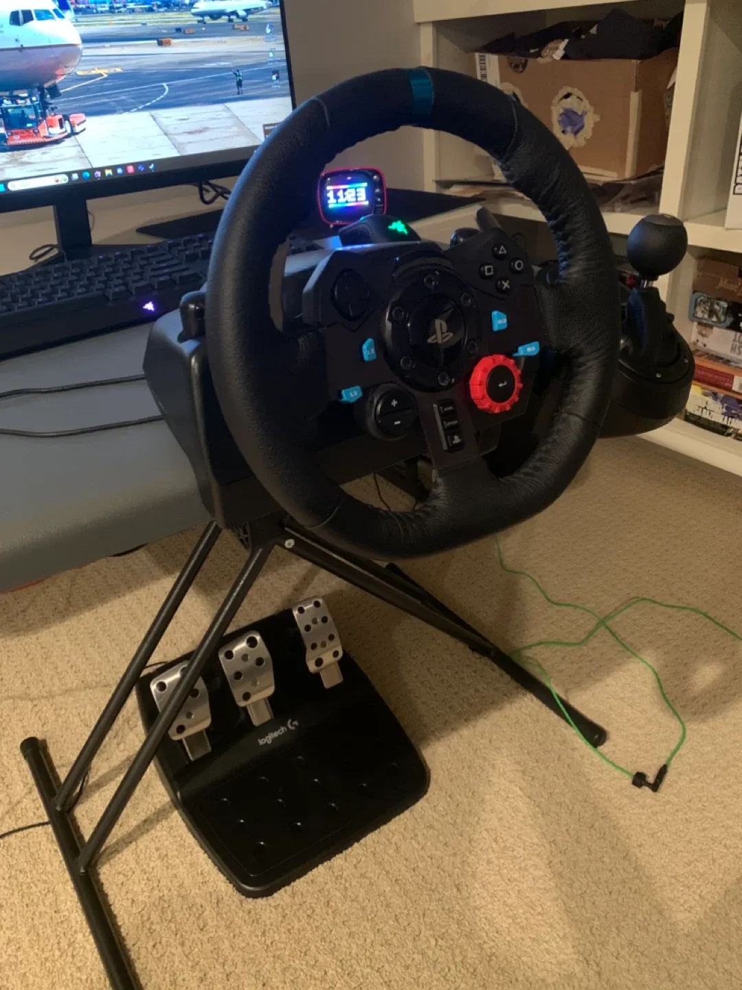Logitech G29 Racing Wheel + Pedals image indicator(2)