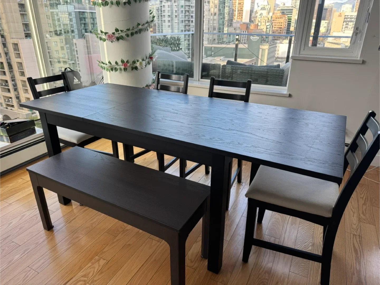 IKEA Extendable Dining Table with 4 Chairs and Bench image indicator(3)