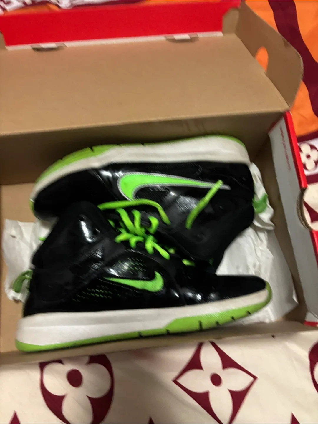Nike Son of Force Mid (GS) - Size 4Y thumbnail