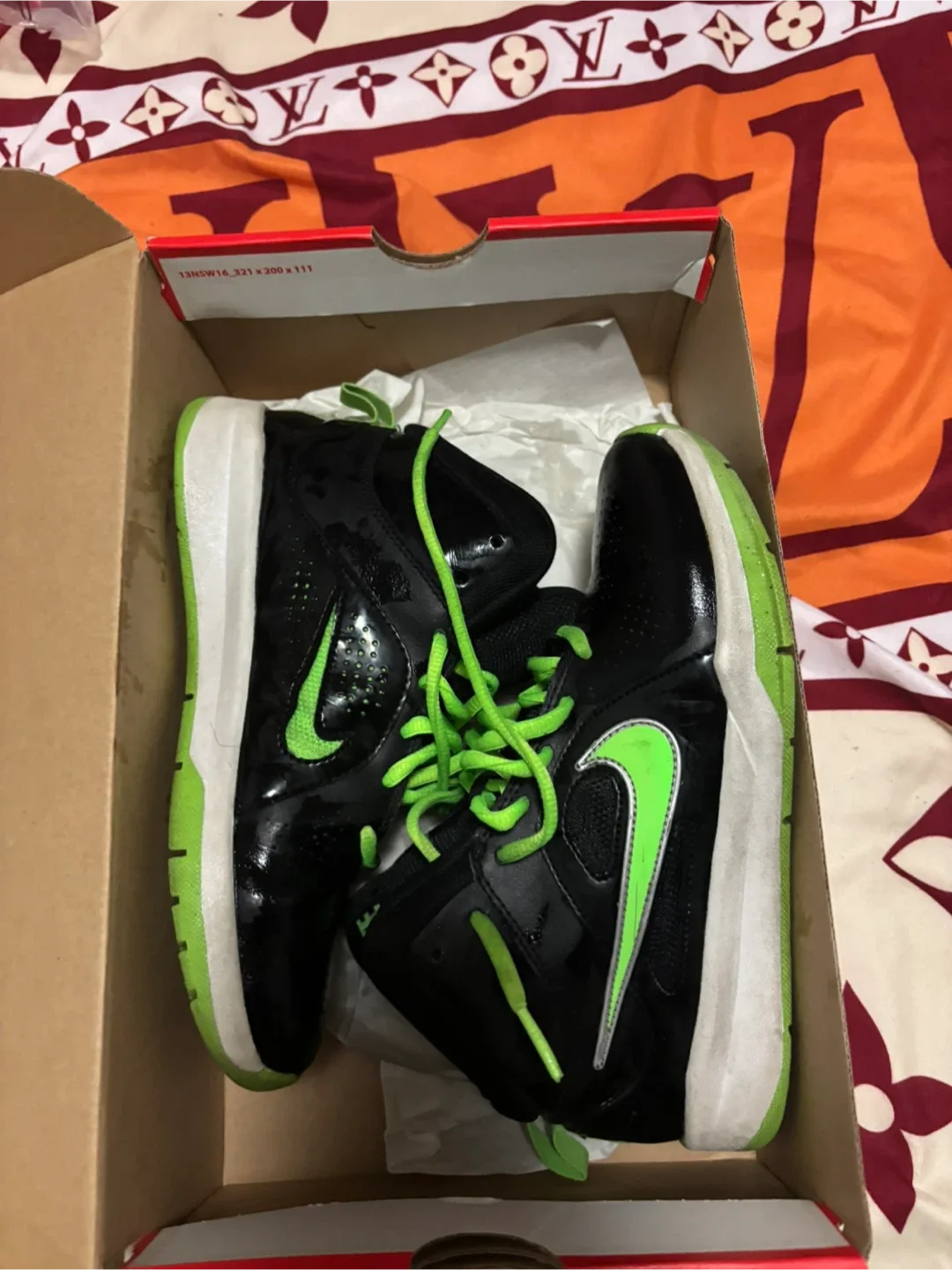 Nike Son of Force Mid (GS) - Size 4Y image indicator(6)