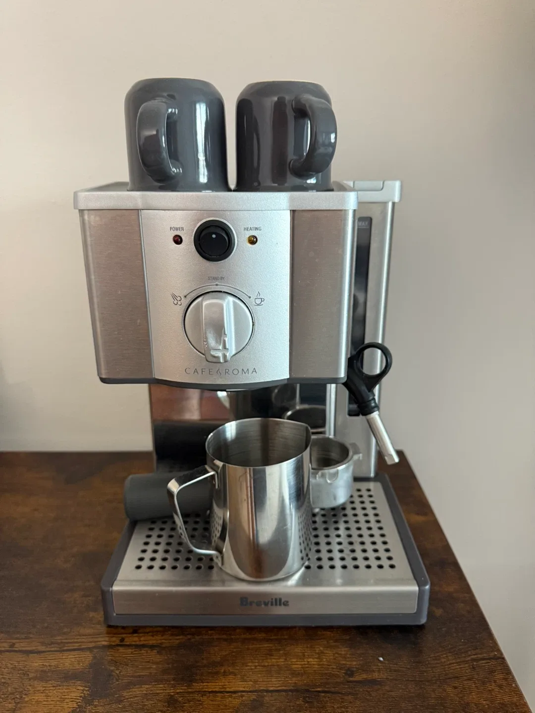 Breville Cafe Roma Espresso Machine - $100 image indicator(3)