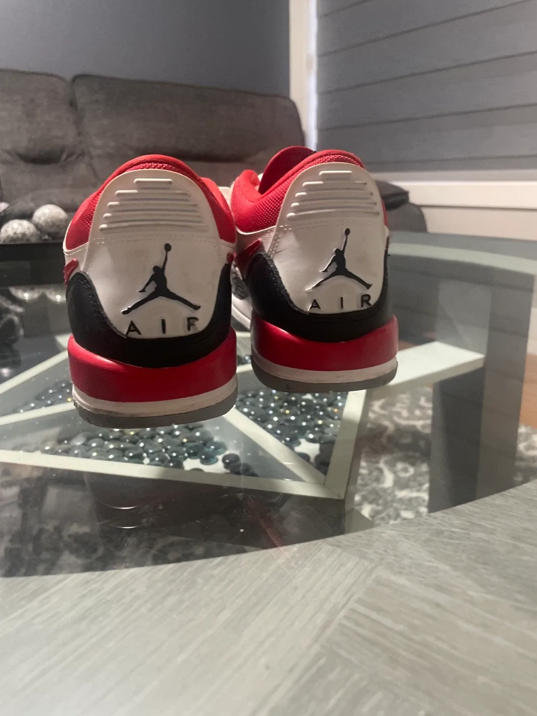 Nike Air Jordan 3 Retro Size 6.5Y image indicator(5)