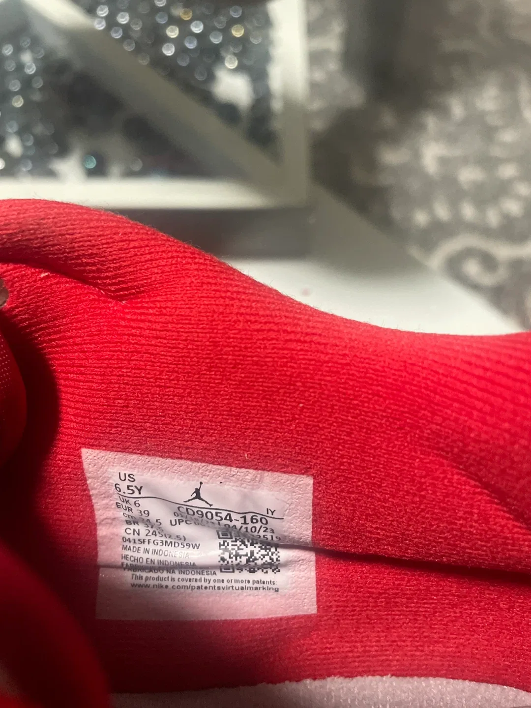 Nike Air Jordan 3 Retro Size 6.5Y image indicator(4)