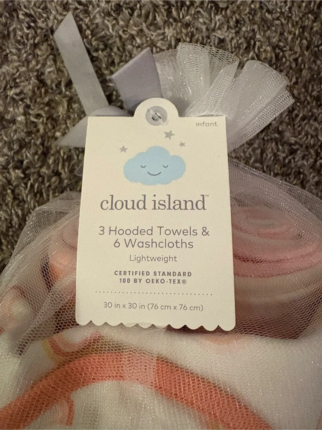 Band new 3 Hooded Towels & 6 Washcloth Set- Pink image indicator(5)