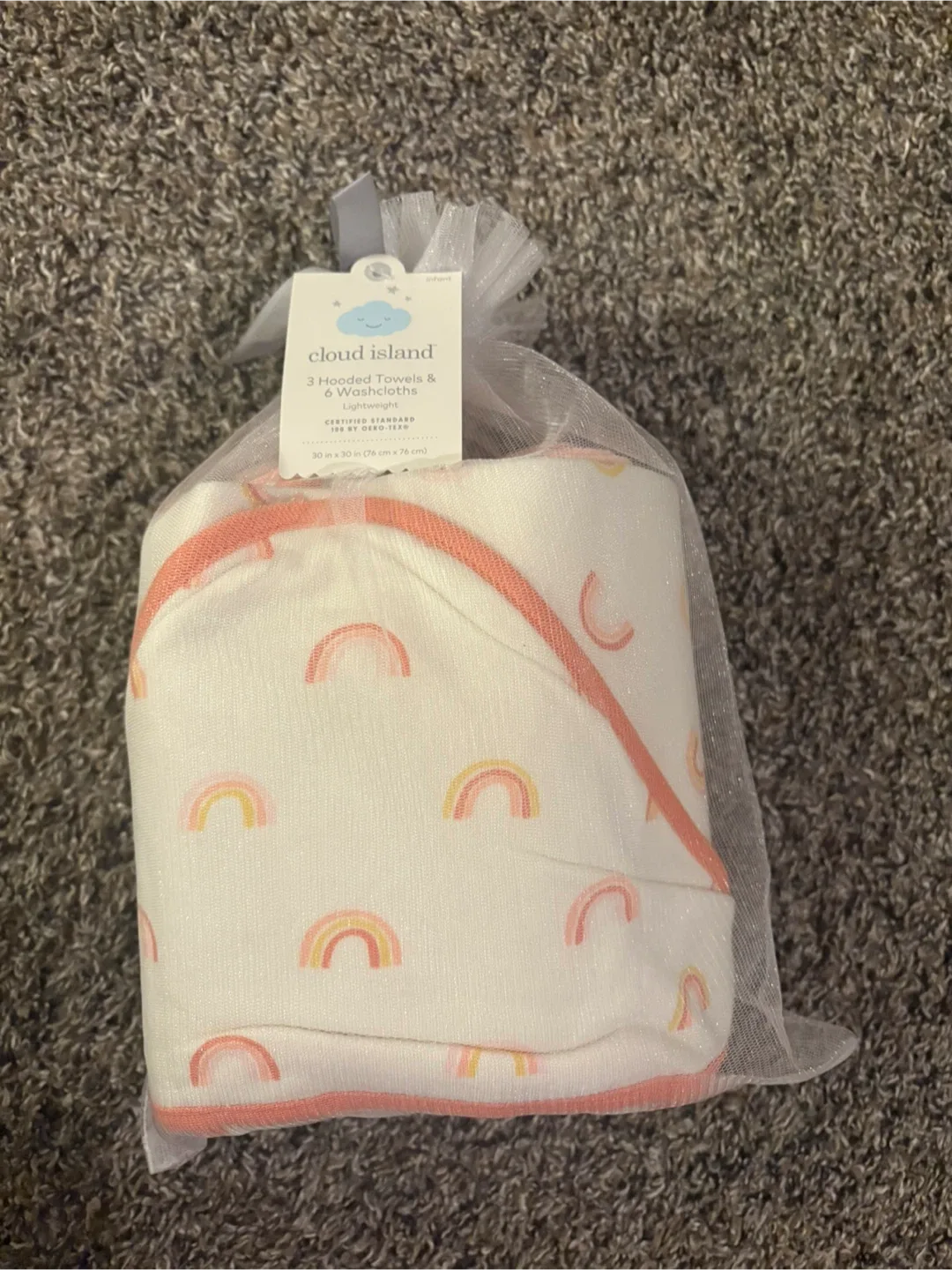 Band new 3 Hooded Towels & 6 Washcloth Set- Pink image indicator(6)