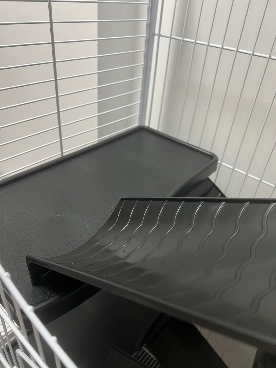 White Metal Small Animal Cage with Accessories image indicator(3)