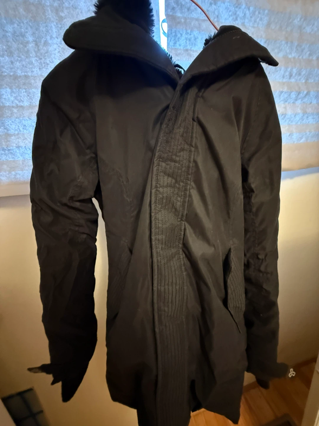 Aritiza Black Winter Coat - XS