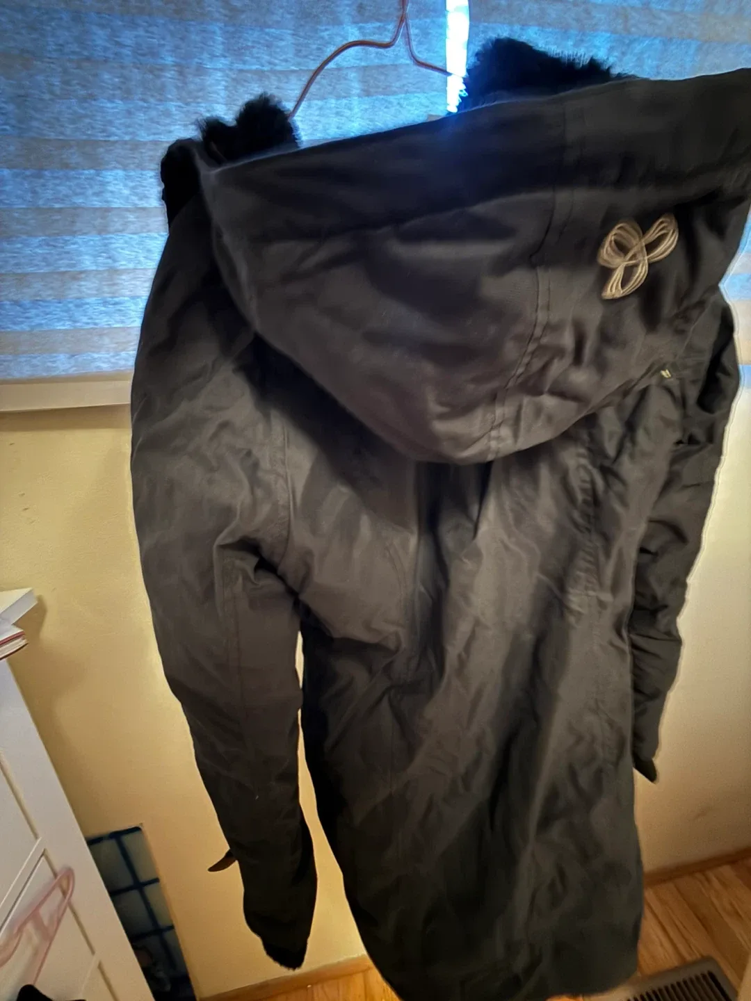 TNA Avoriaz Black Winter Coat - XS image indicator(5)