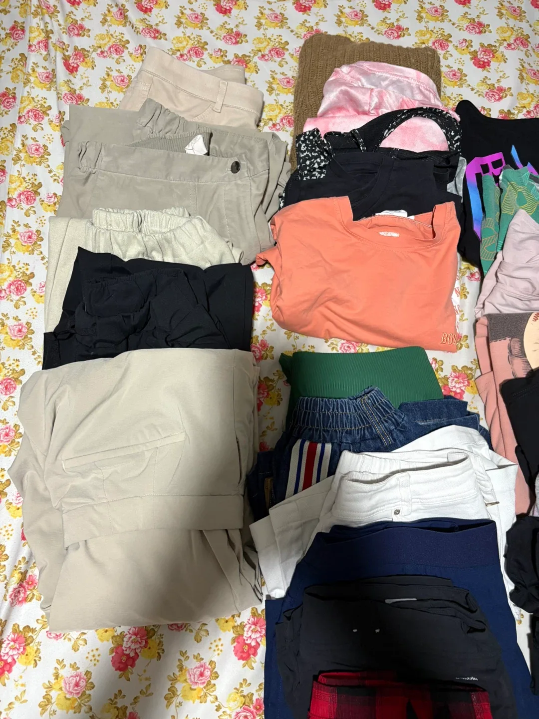 [ASSORTED] Closet Cleanout image indicator(2)