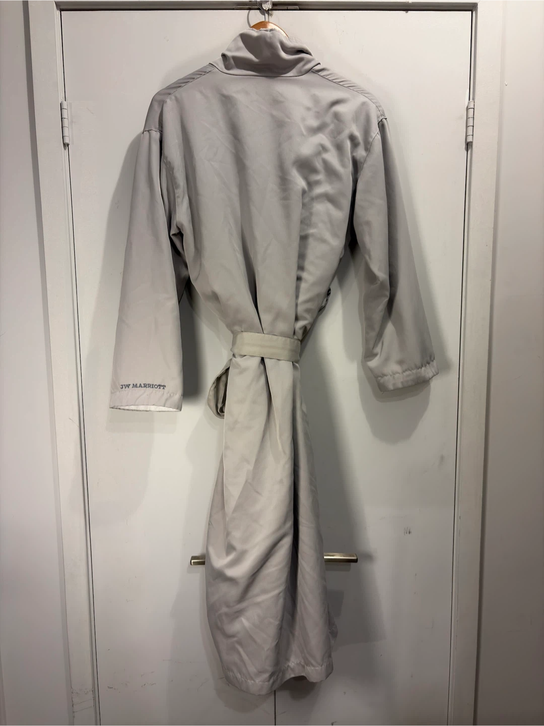 JW Marriott Hotel Bathrobe - photo 5