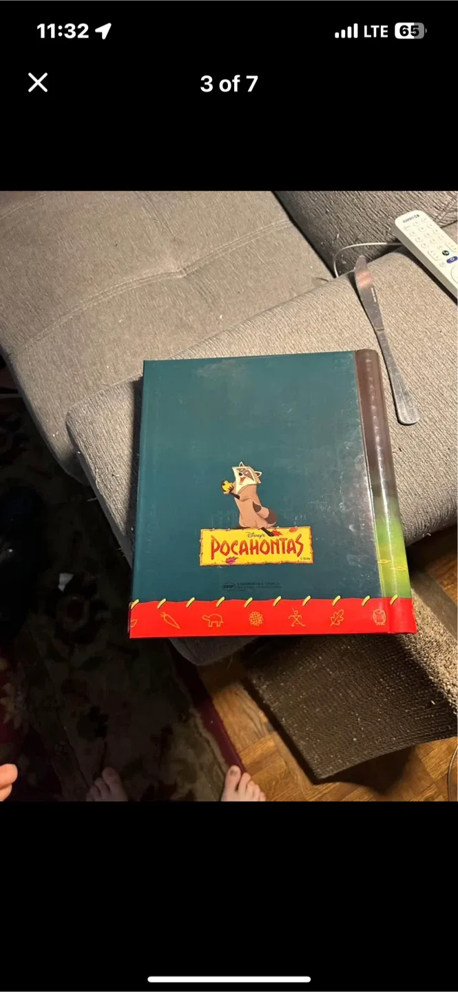 Disney Pocahontas Autograph Book image indicator(3)
